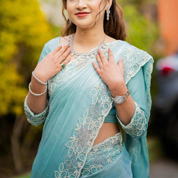 ENGAGEMENT WOMENSWEAR