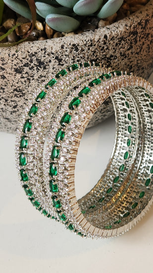 AD Bangles Emerald Curve