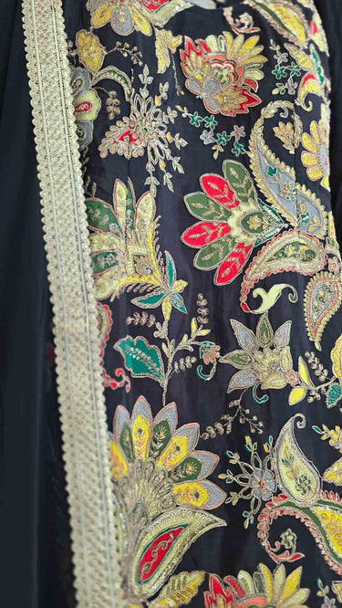 Paisley Sleeveless Sarara Suit in Black Base