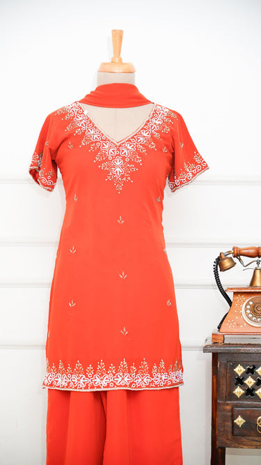 Hand Embroidered Georgette 90s Kurta Naina