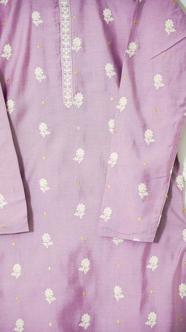 Mens Kurta with Floral Butti and Zariwork
