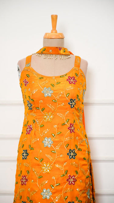 Fendi Silk Sleeveless Sarara Suit with Floral Handwork