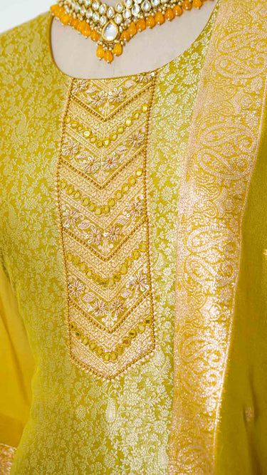 Banarasi Silk Women's Kurta Set in Mehendi Green