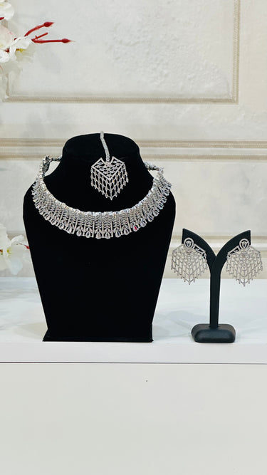 White American Diamond Necklace With Earrings and Bindi Gacrux - House of Nepal