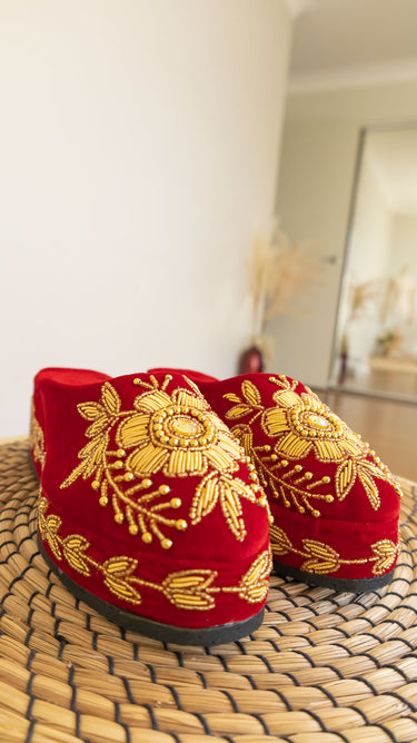 Bridal Hand Embroidered Velvet Jutti Daisy - House of Nepal