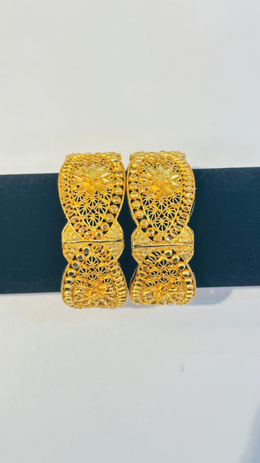 Gold Imitation Bangles Cassia