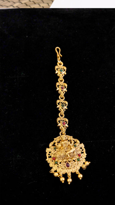Multi Color Crystal Temple Mang Tikka Divya