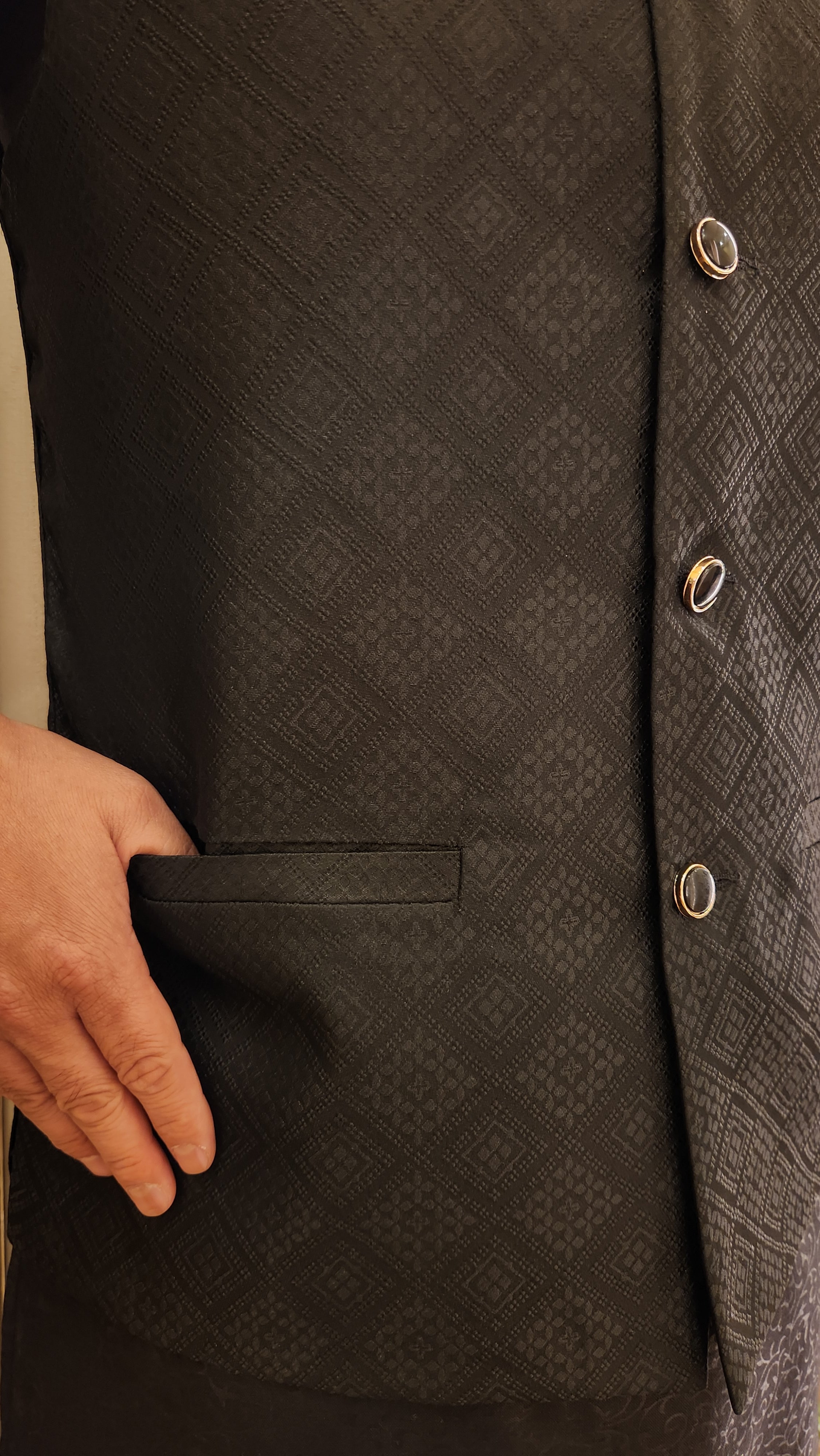 Geometric Pattern Embroidered Nehru Coat in Black