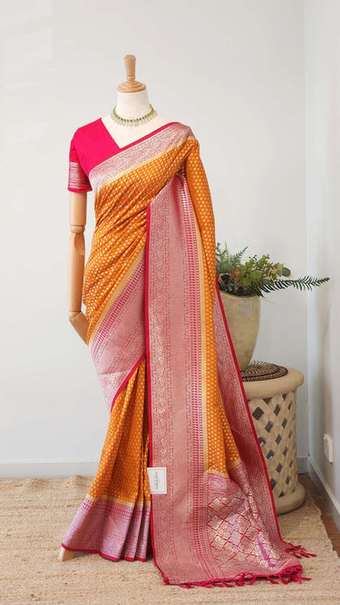 Dola Silk Saree with Butti Border