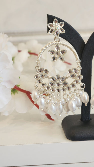 White Beads Shine Earrings