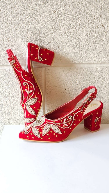 Velvet Vows Bridal Closed Pointed Jutti