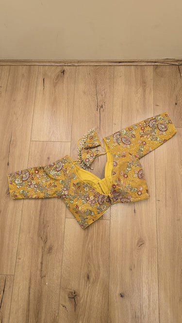 Multicolor Half Sleeve Blouse in Yellow Base