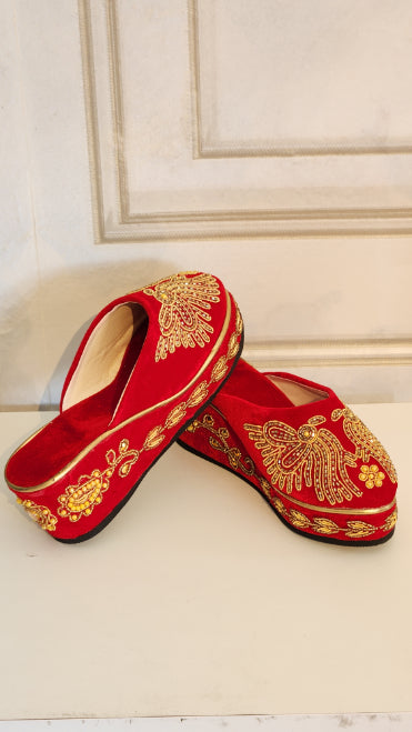 Bridal Hand Embroidered Velvet Jutti Mayuri