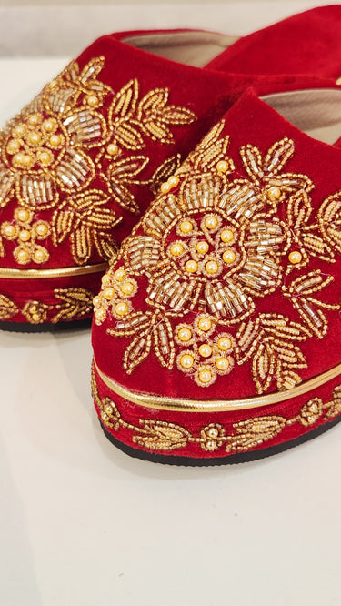 Bridal Hand Embroidered Velvet Jutti Sunflower