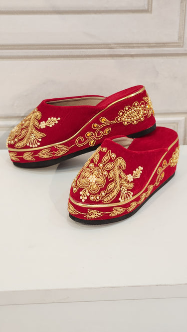 Bridal Hand Embroidered Velvet Jutti Pansy
