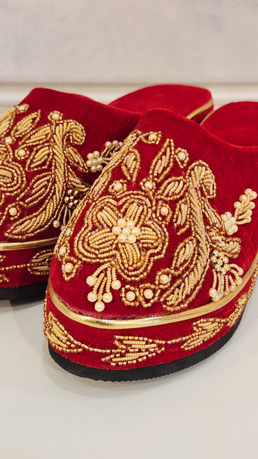 Bridal Hand Embroidered Velvet Jutti Pansy