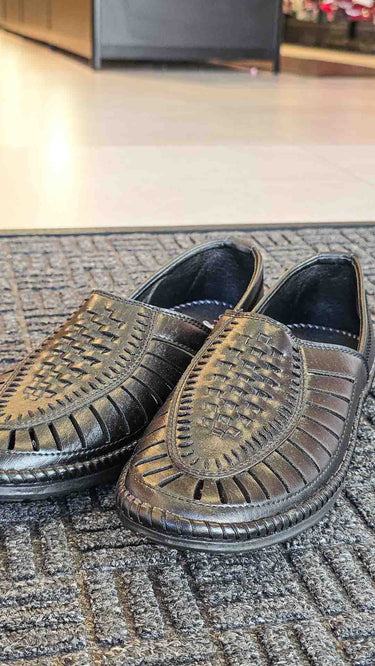 Slip On Mens Mojari Shoes