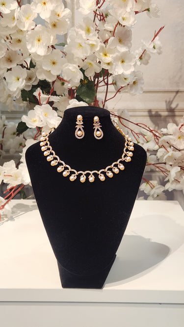 Peral Imitation Necklace with Earrings