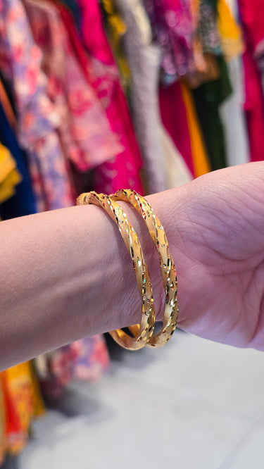 Panchadhatu Bangle Set Manjari