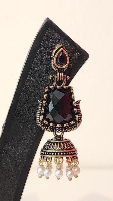 Antique gold Earrings Zeenat