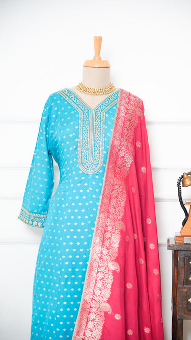 Butti Anarkali with Zari Embroidered Neckline