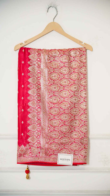 Silk Butti Saree with Stone
