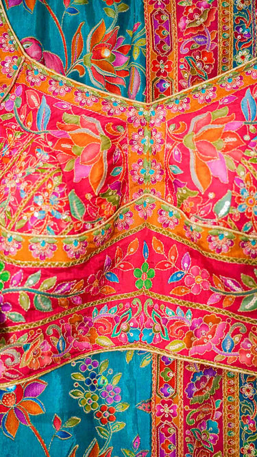 Dola Silk Position Print Multicolor Saree