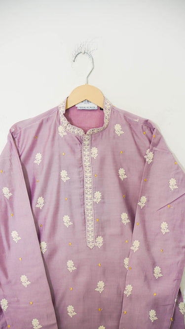 Mens Kurta with Floral Butti and Zariwork