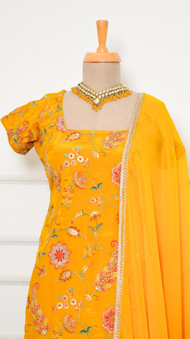 Crepe Halterneck 90s Kurti with Sarara and Shawl