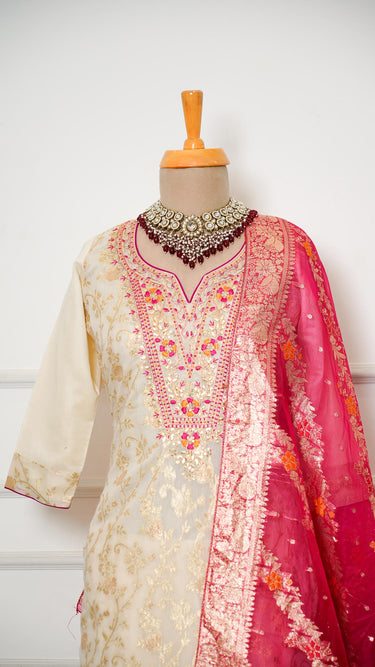 White Petite Size Kurti Suit Samaya