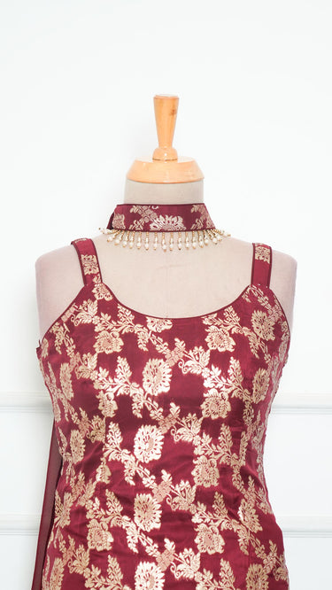 Banarasi Silk Sleeveless Sarara Suit