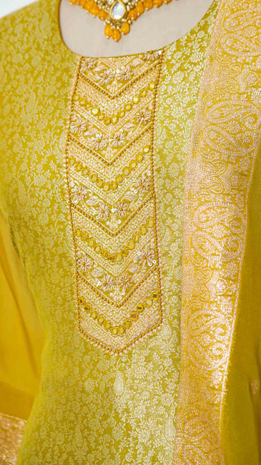 Banarasi Silk Women's Kurta Set in Mehendi Green