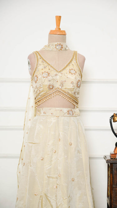 Handwork Cosmos Blouse with Flaired Pants and Neck Piece