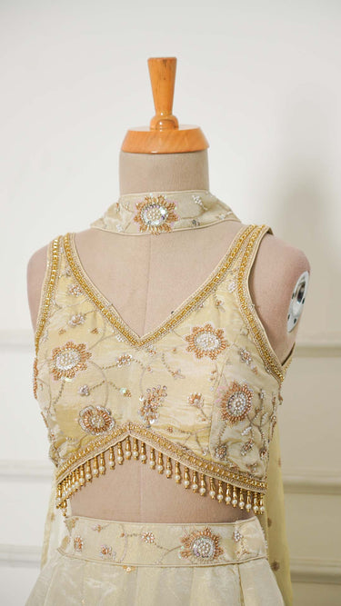 Handwork Cosmos Blouse with Flaired Pants and Neck Piece