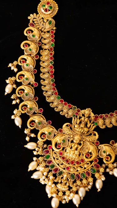 Brass White Pearl Temple Jewellery Haar with Earrings Swara