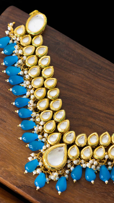 Bhavya Kundan Necklace in Sky Blue with Earrings