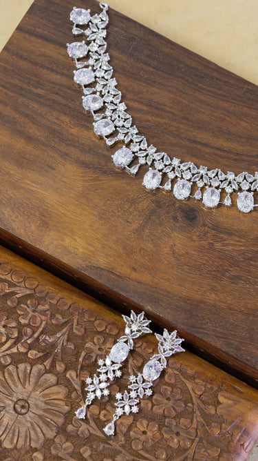 White American Diamond Necklace And Earring Rupi