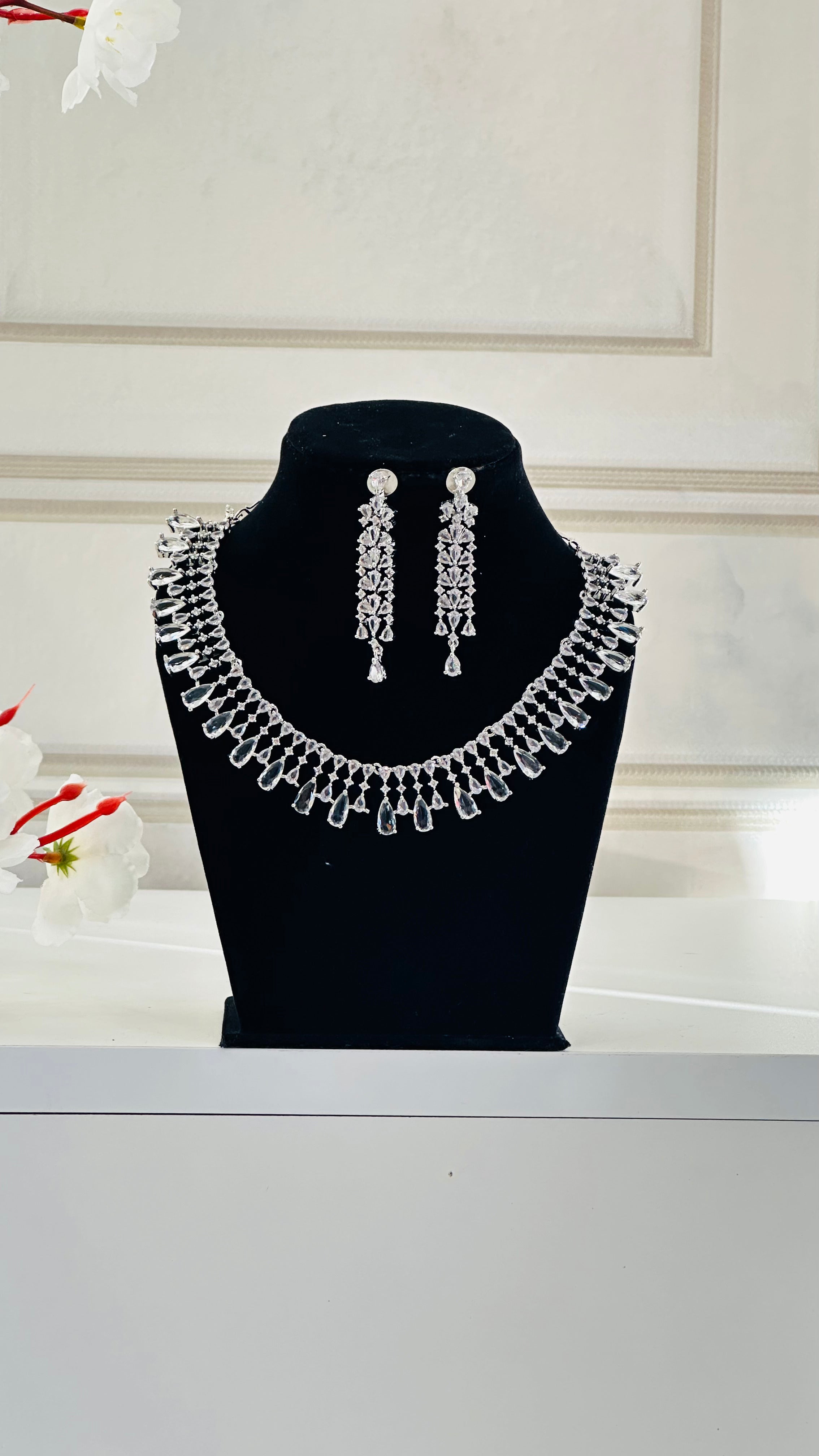 White American Diamond Necklace With Earrings Canopus