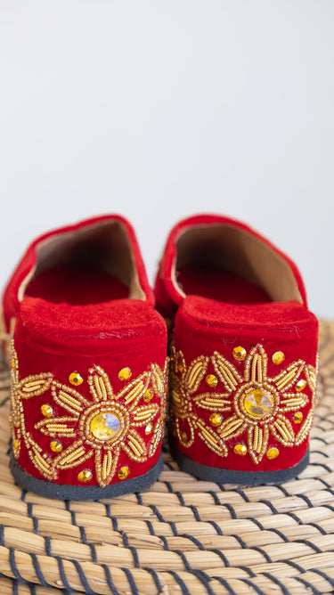 Bridal Hand Embroidered Velvet Jutti Daisy - House of Nepal