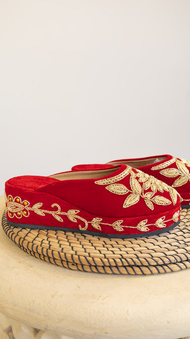 Bridal Hand Embroidered Velvet Jutti Daphne - House of Nepal